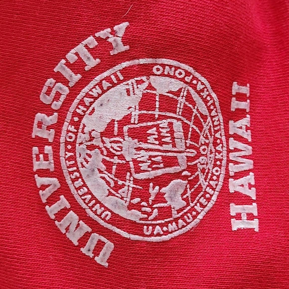 University of Hawaii Red Crewneck - Picture 4 of 4